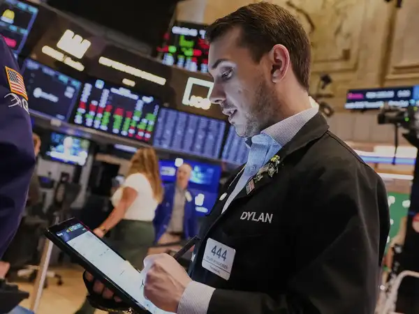 stock-markets-remain-steady-as-investors-assess-economic-outlook